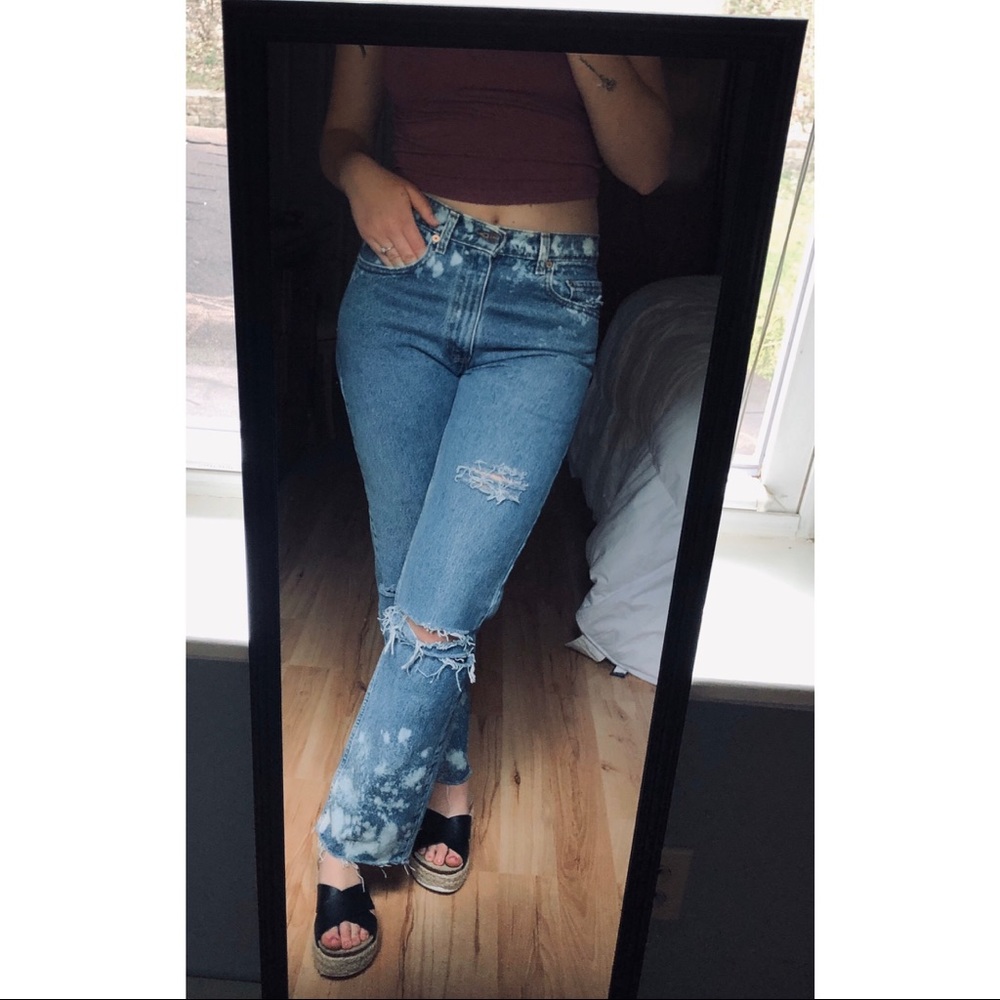 Vintage Distressed Levi’s✨